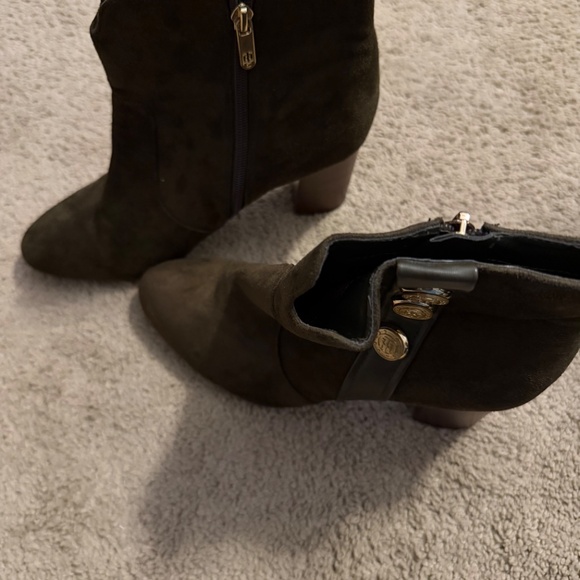 Heeled boot - Picture 4 of 4